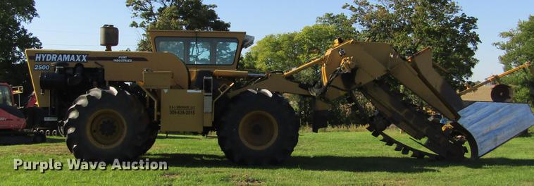 image for item DD2671 2009 Hydramaxx 2500 trencher