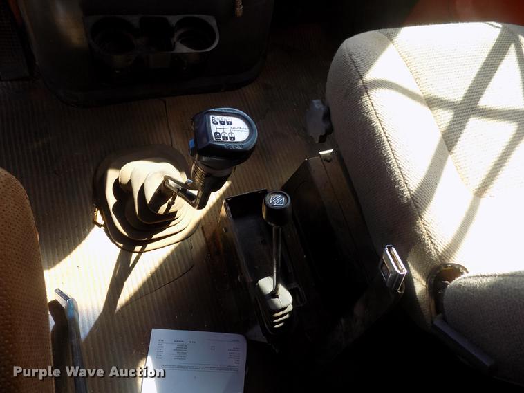 image for item DD3465 1993 Ford LT9000 dump truck