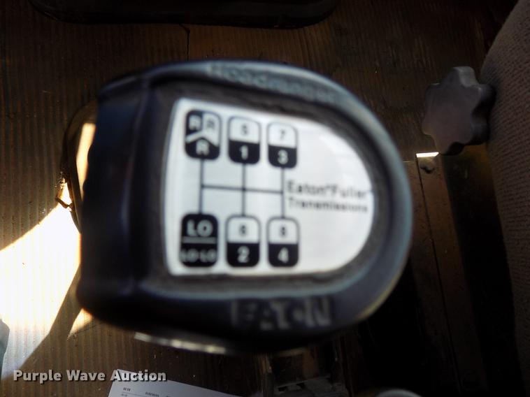 image for item DD3465 1993 Ford LT9000 dump truck