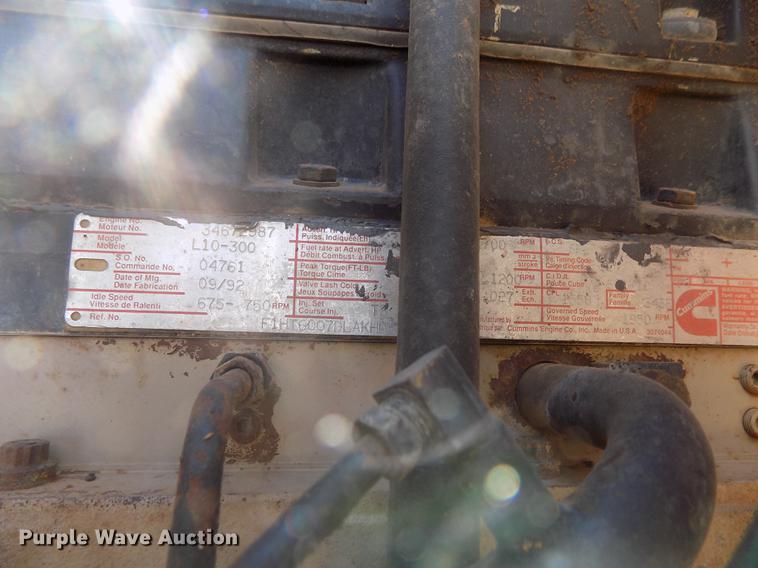 image for item DD3465 1993 Ford LT9000 dump truck