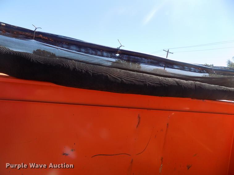 image for item DD3465 1993 Ford LT9000 dump truck