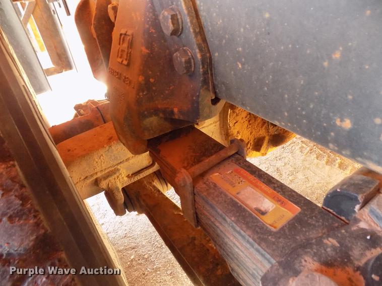 image for item DD3465 1993 Ford LT9000 dump truck