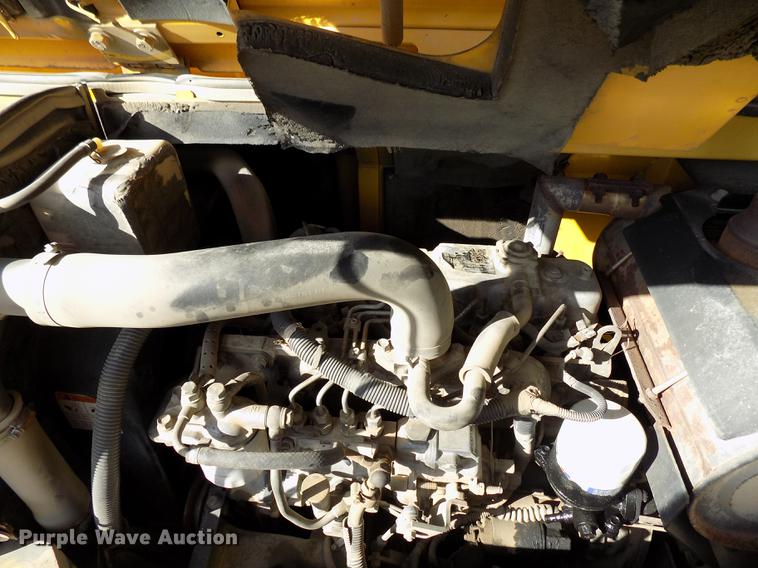 image for item DD3468 2005 New Holland EH80 excavator