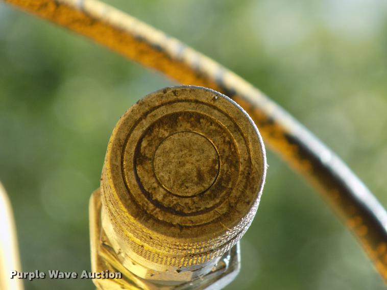 image for item DD3468 2005 New Holland EH80 excavator