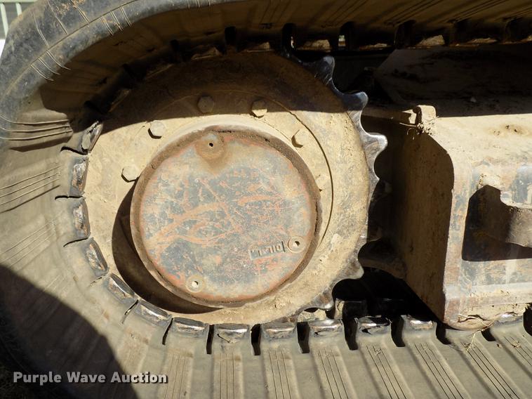 image for item DD3468 2005 New Holland EH80 excavator