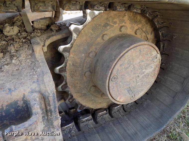 image for item DD3468 2005 New Holland EH80 excavator