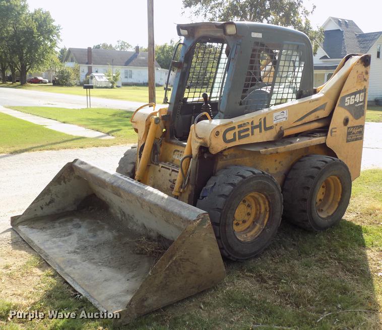 image for item DD3469 2008 Gehl 5640 skid steer