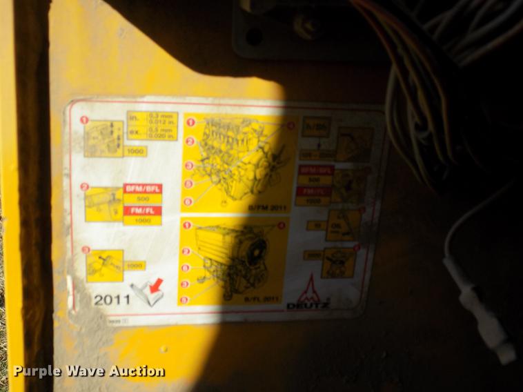 image for item DD3469 2008 Gehl 5640 skid steer