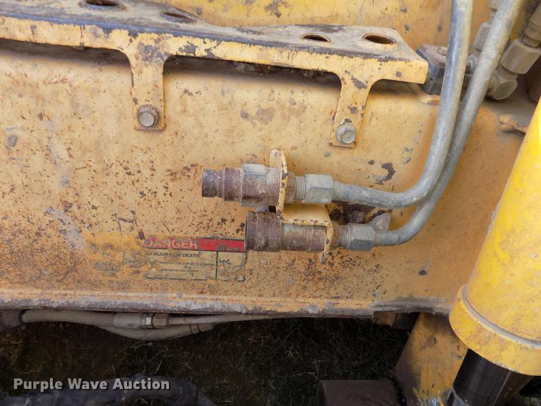 image for item DD3469 2008 Gehl 5640 skid steer