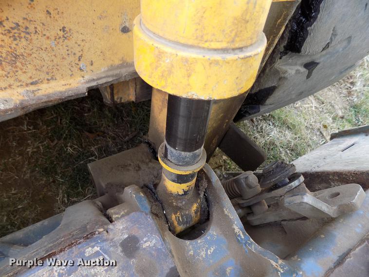 image for item DD3469 2008 Gehl 5640 skid steer