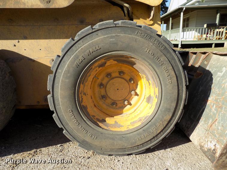 image for item DD3469 2008 Gehl 5640 skid steer