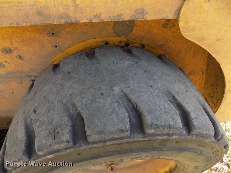 image for item DD3469 2008 Gehl 5640 skid steer