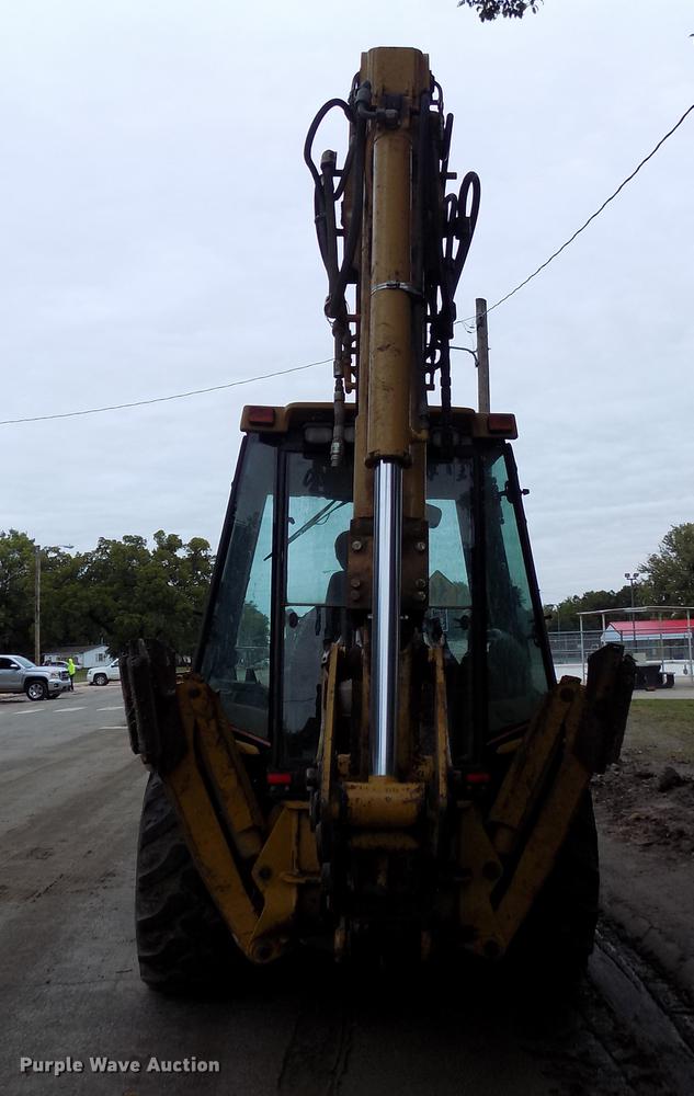 image for item DD3470 Caterpillar 420D backhoe