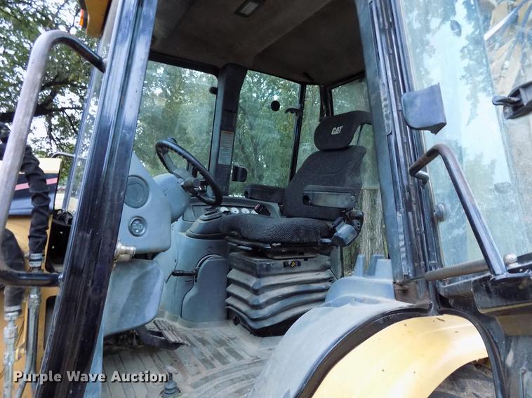 image for item DD3470 Caterpillar 420D backhoe