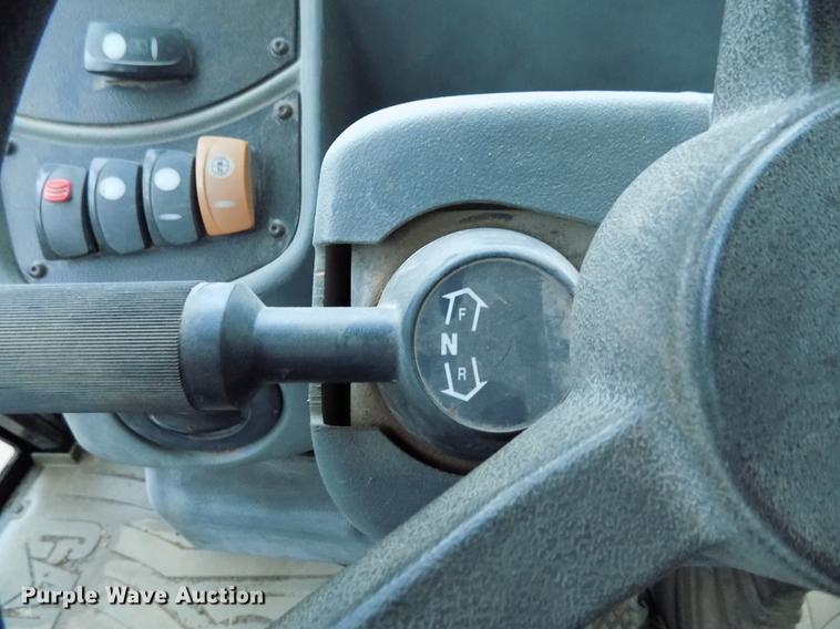 image for item DD3470 Caterpillar 420D backhoe