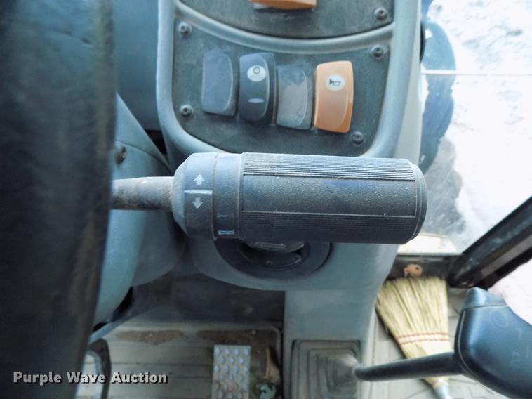 image for item DD3470 Caterpillar 420D backhoe