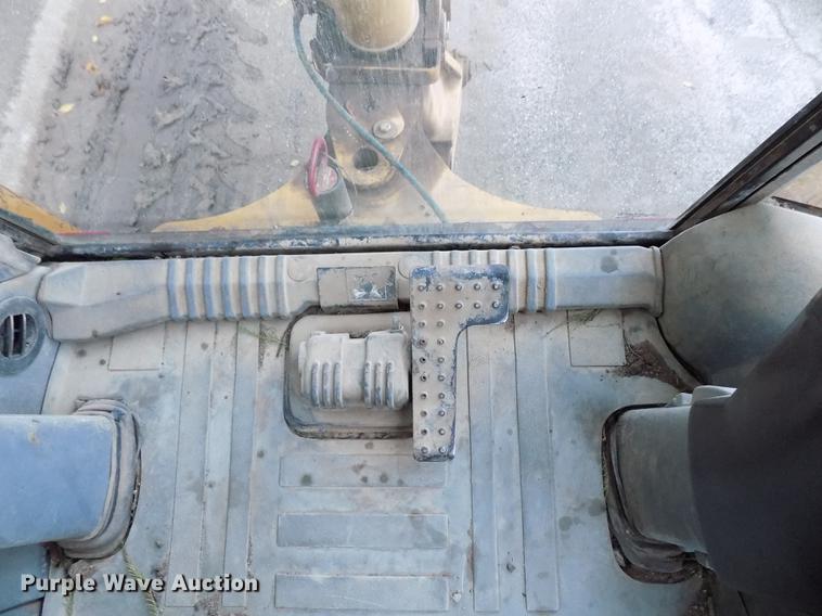 image for item DD3470 Caterpillar 420D backhoe