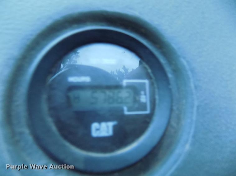 image for item DD3470 Caterpillar 420D backhoe