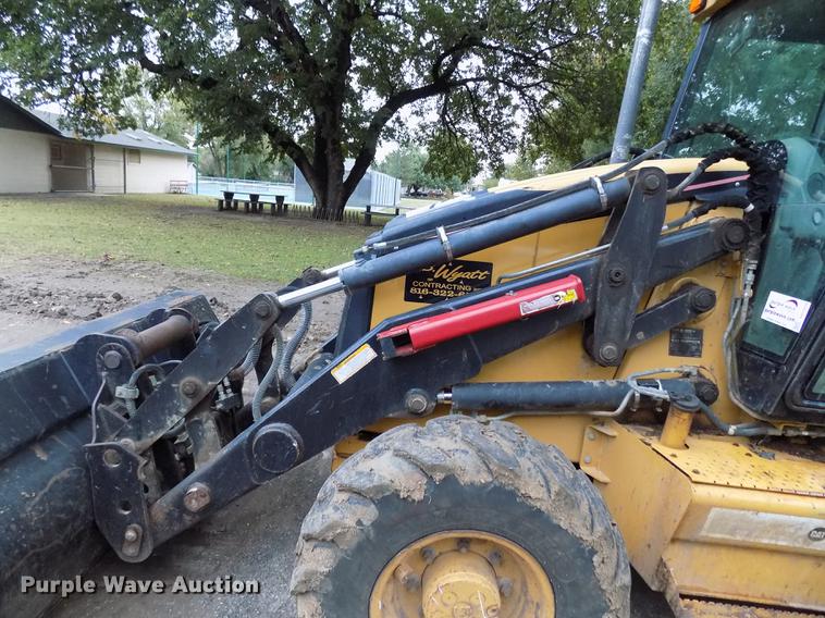 image for item DD3470 Caterpillar 420D backhoe