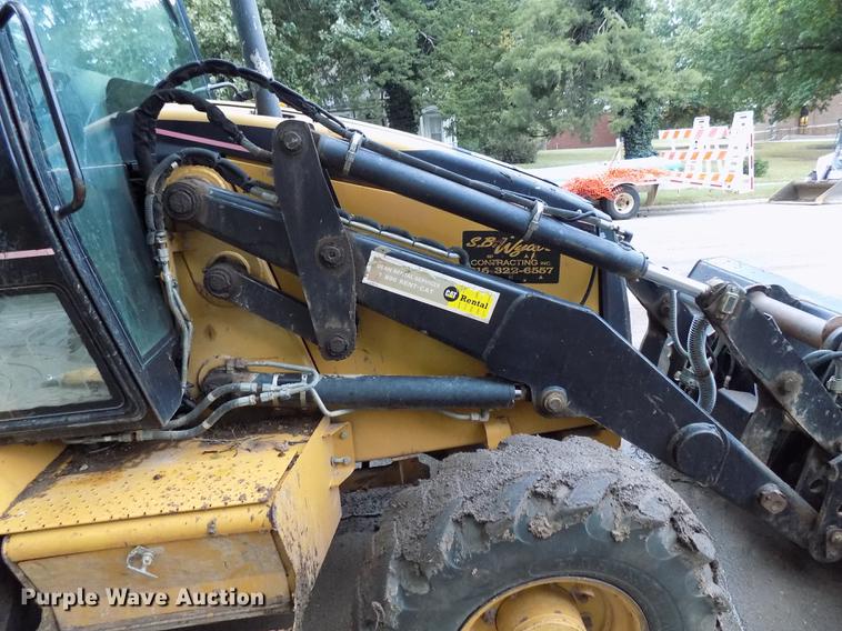 image for item DD3470 Caterpillar 420D backhoe