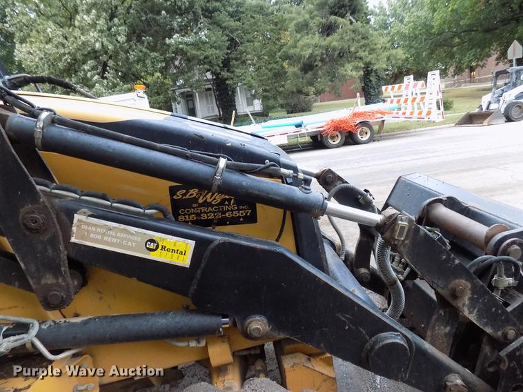image for item DD3470 Caterpillar 420D backhoe