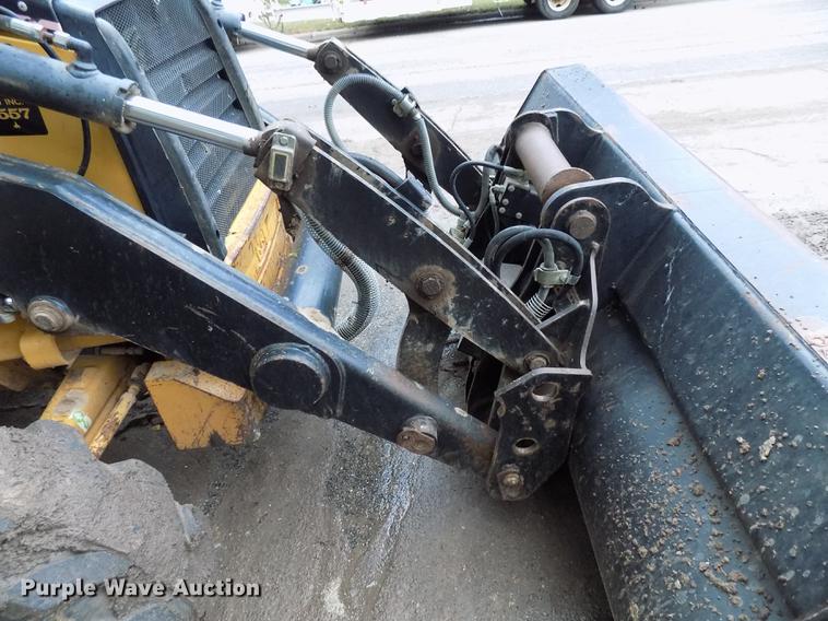 image for item DD3470 Caterpillar 420D backhoe