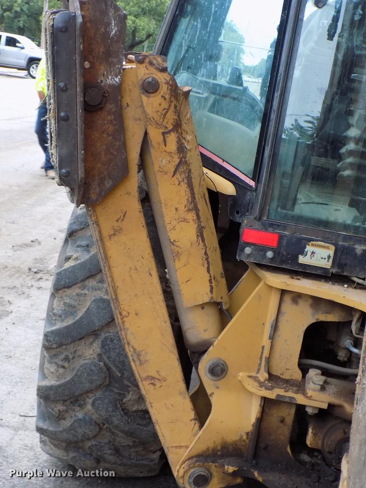image for item DD3470 Caterpillar 420D backhoe