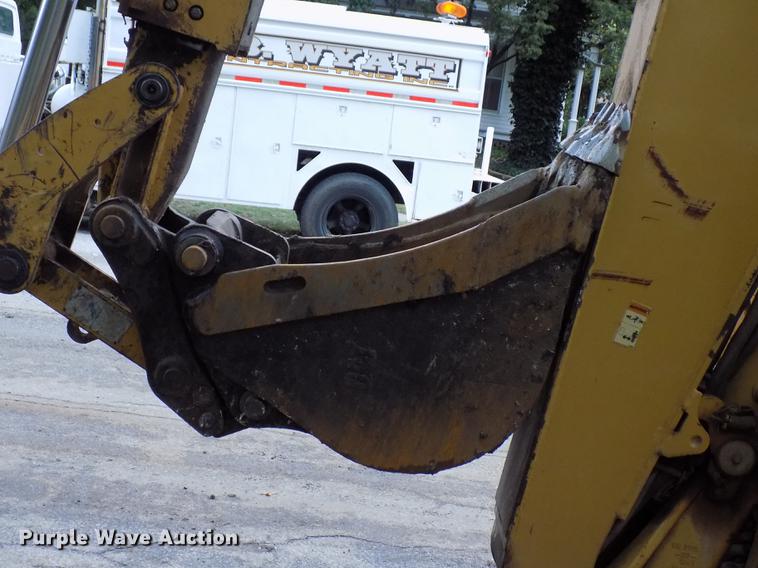 image for item DD3470 Caterpillar 420D backhoe