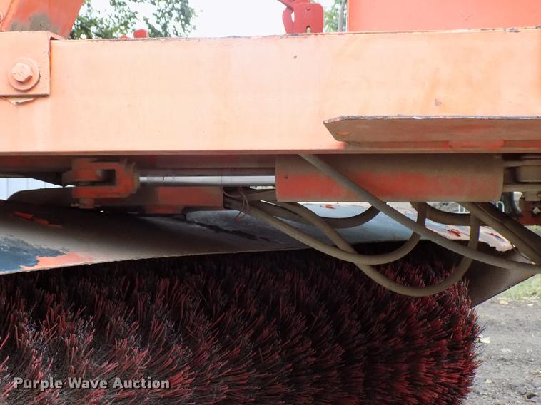 image for item DD3471 Waldon Sweepmaster broom