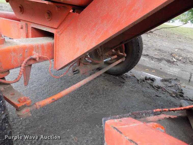 image for item DD3471 Waldon Sweepmaster broom