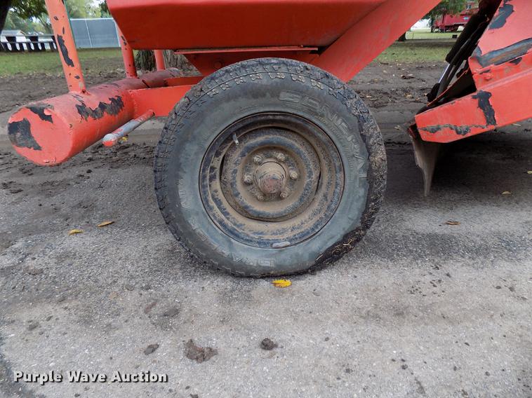 image for item DD3471 Waldon Sweepmaster broom