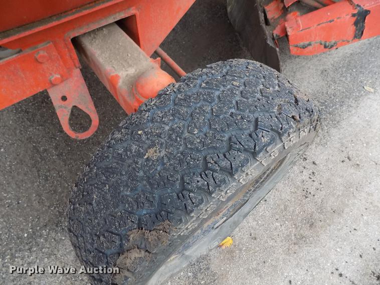 image for item DD3471 Waldon Sweepmaster broom