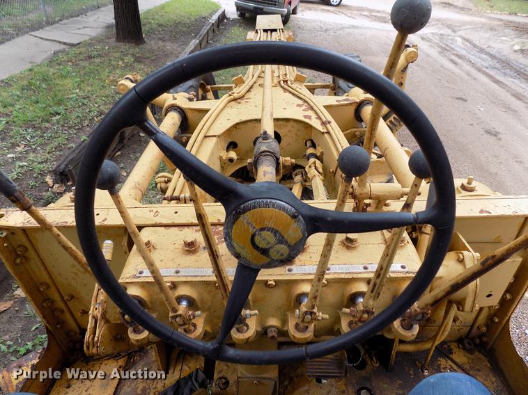 image for item DD3472 1964 Caterpillar 12E rigid frame motor grader