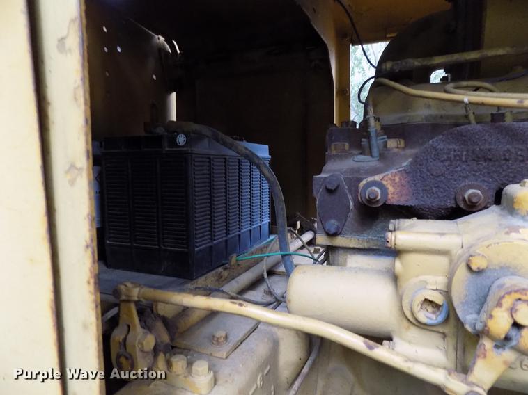 image for item DD3472 1964 Caterpillar 12E rigid frame motor grader