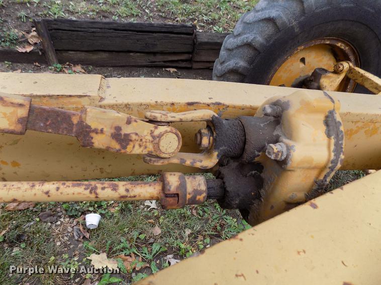image for item DD3472 1964 Caterpillar 12E rigid frame motor grader
