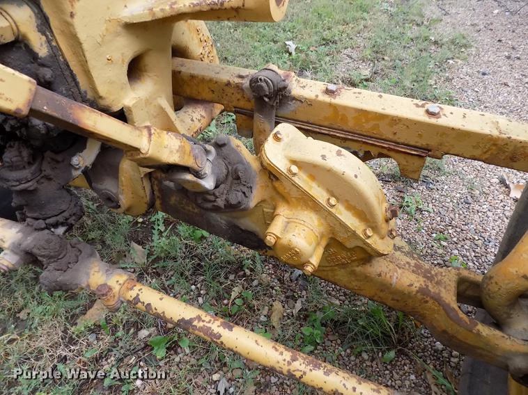 image for item DD3472 1964 Caterpillar 12E rigid frame motor grader