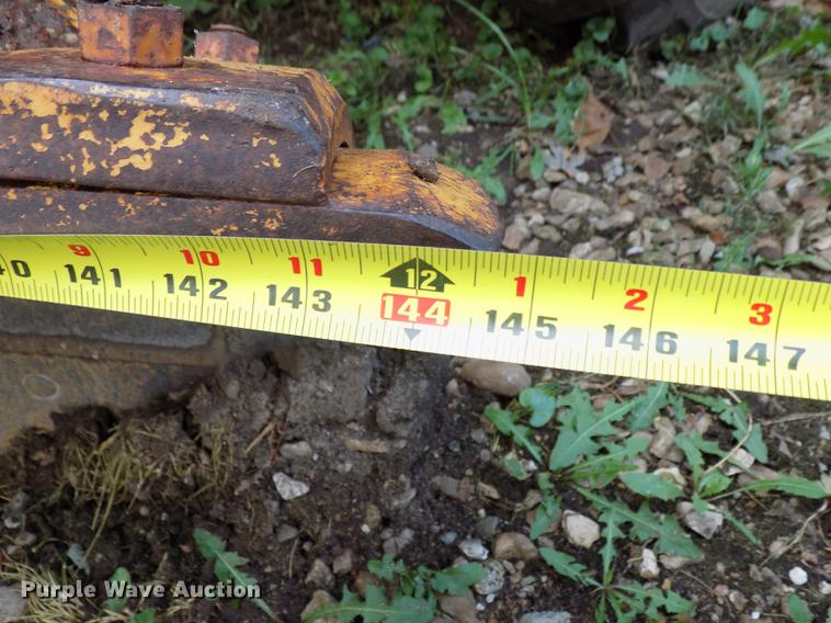 image for item DD3472 1964 Caterpillar 12E rigid frame motor grader