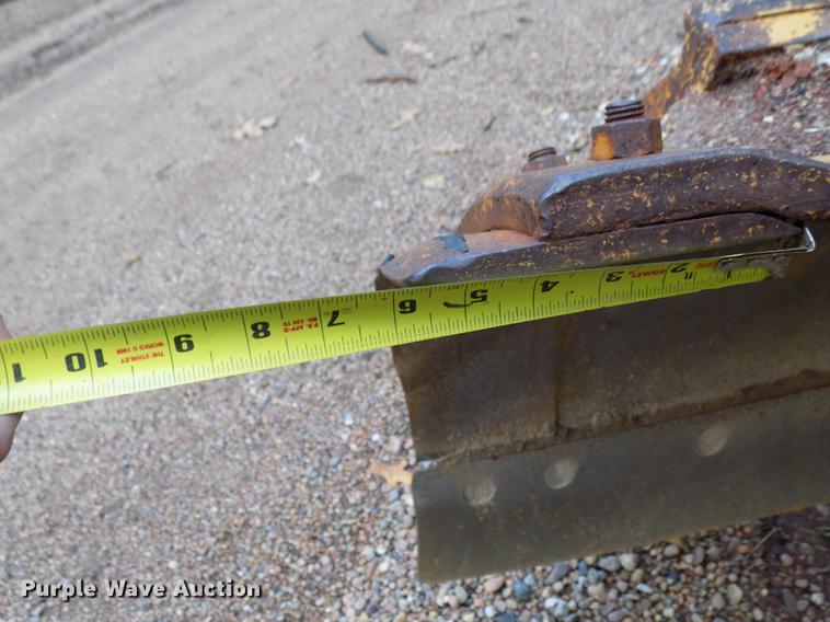 image for item DD3472 1964 Caterpillar 12E rigid frame motor grader