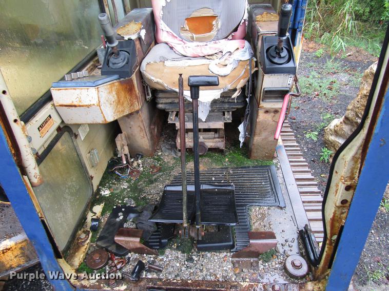 image for item DD4390 1987 Komatsu PC200LC-3 excavator