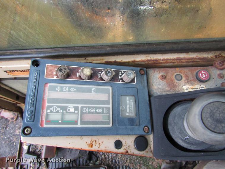 image for item DD4390 1987 Komatsu PC200LC-3 excavator