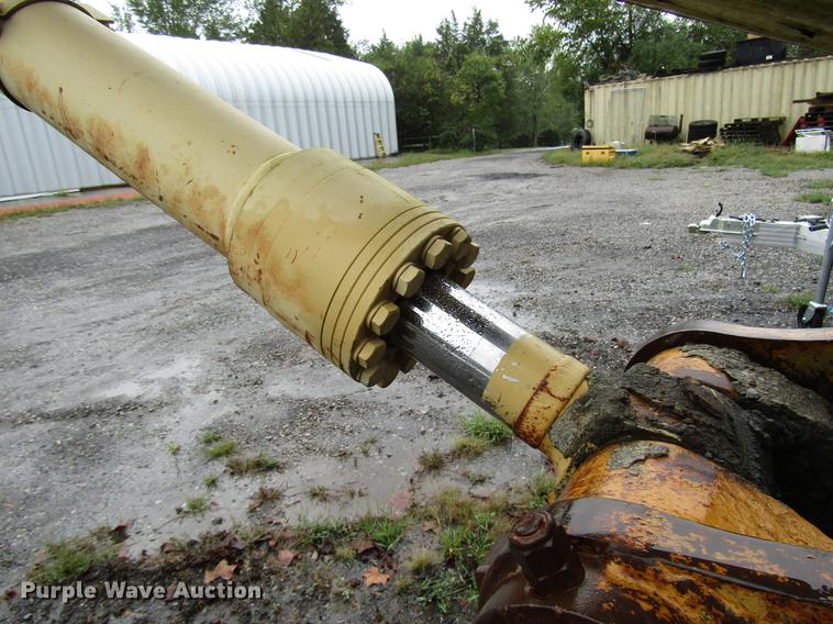 image for item DD4390 1987 Komatsu PC200LC-3 excavator