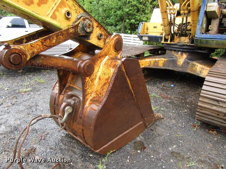 image for item DD4390 1987 Komatsu PC200LC-3 excavator