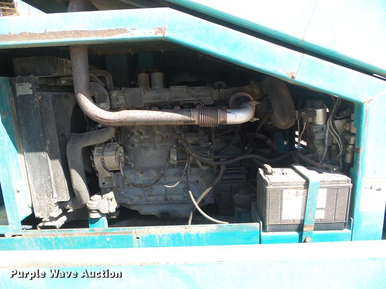 image for item DD5909 2006 Powerscreen Chieftain 2100 screening plant