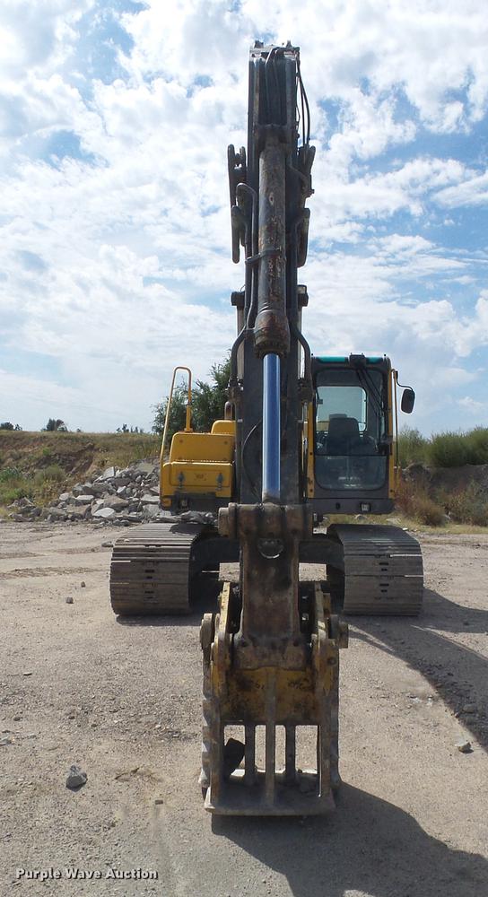 image for item DD5912 2002 Volvo EC210B excavator