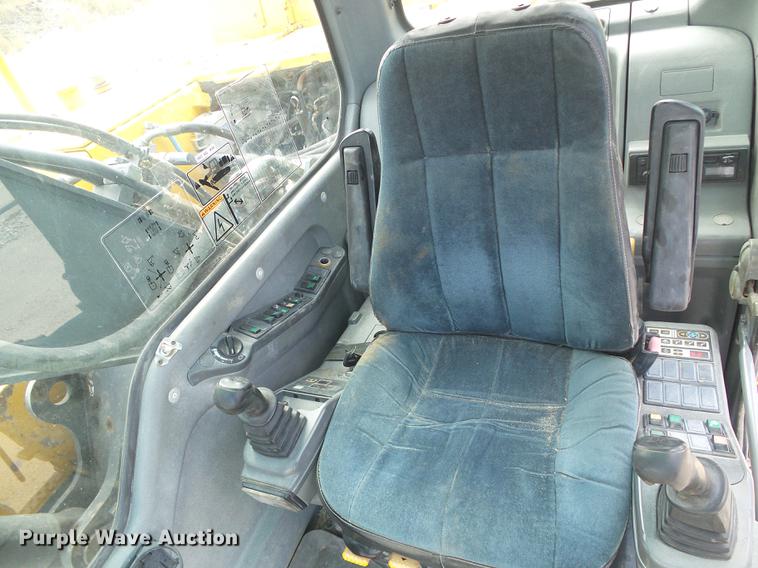 image for item DD5912 2002 Volvo EC210B excavator