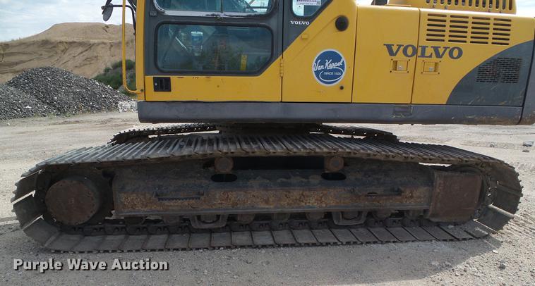 image for item DD5912 2002 Volvo EC210B excavator