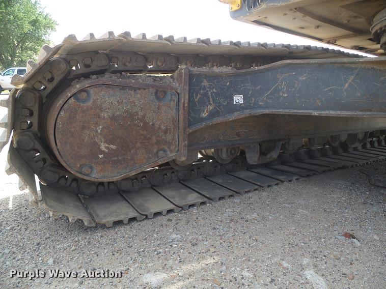 image for item DD5912 2002 Volvo EC210B excavator