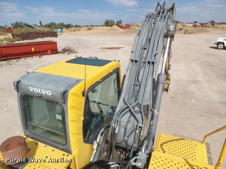 image for item DD5912 2002 Volvo EC210B excavator