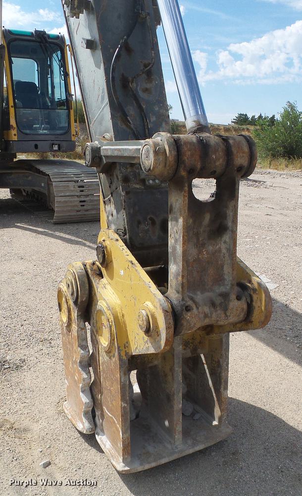 image for item DD5912 2002 Volvo EC210B excavator