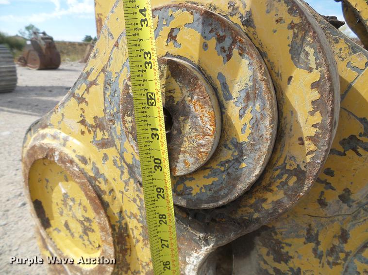 image for item DD5912 2002 Volvo EC210B excavator